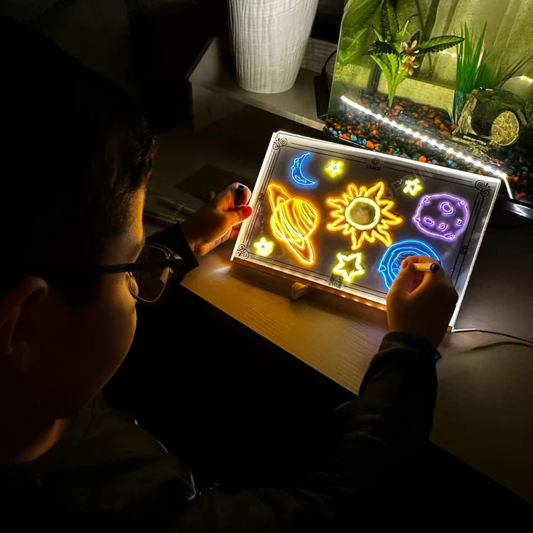 Hero accueil - Transformez leurs dessins en créations lumineuses